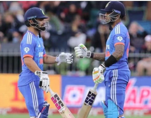 IND vs SA T20: भारत ने सात विकेट पर बनाए 201 रन, सूर्यकुमार यादव ने लगाया शतक