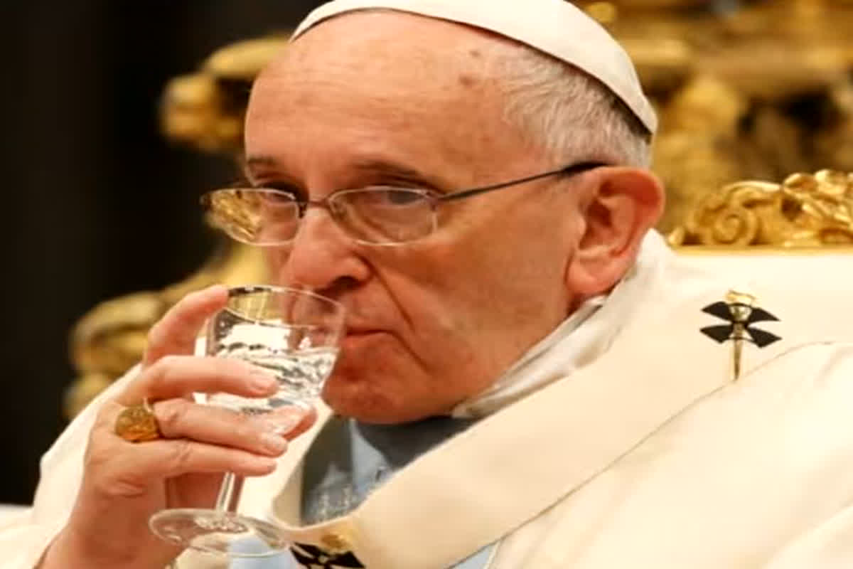 Pope Francis Statement: पोप फ्रांसिस ने फिर दिया हैरान करने वाला बयान, शराब को लेकर कह दी ये बात