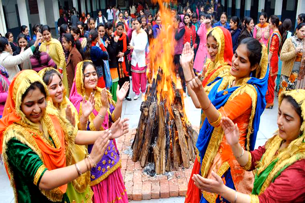 Lohri 2024: शादी के बाद है पहली लोहड़ी तो भूलकर भी ना करें ये गलतियां, बस इन बातों का रखें खास ध्यान | Lohri 2024