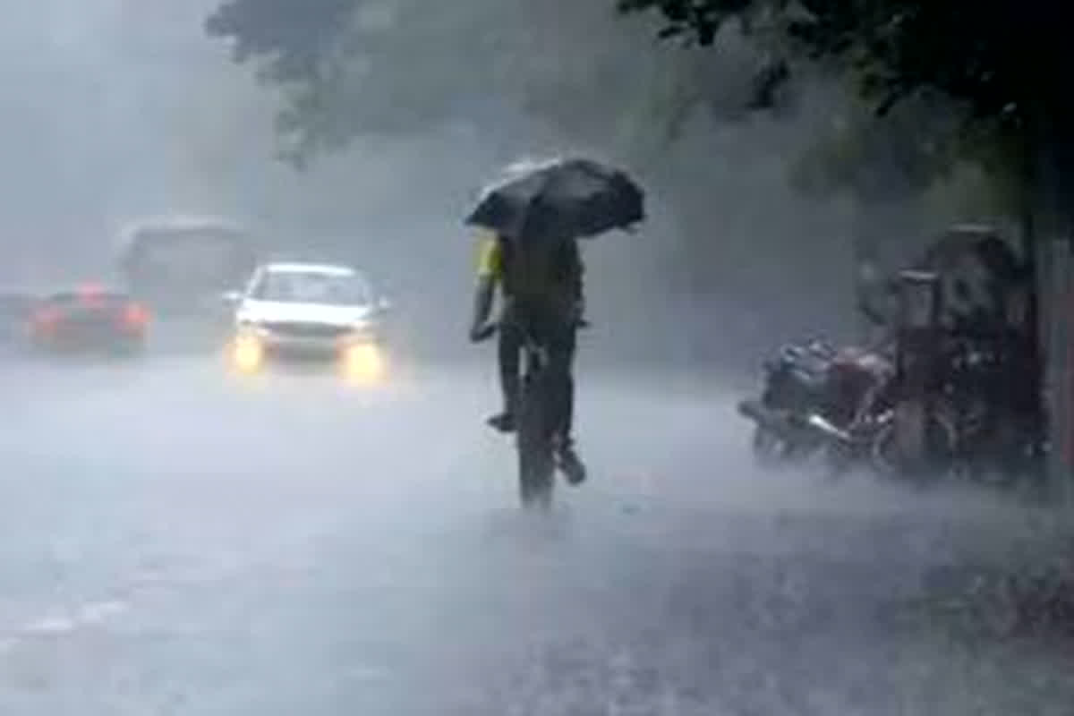 MP Weather Update: अगले दो दिन गड़बड़ रहेगा मौसम का मिजाज, मौसम विभाग ने इस संभागों में जताई बारिश की आशंका