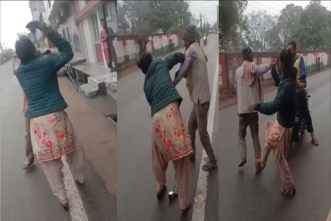 Chhatarpur Viral Video: युवती ने युवक पर जमकर बरसाई चप्पलें, पिटाई का वीडियो हुआ वायरल