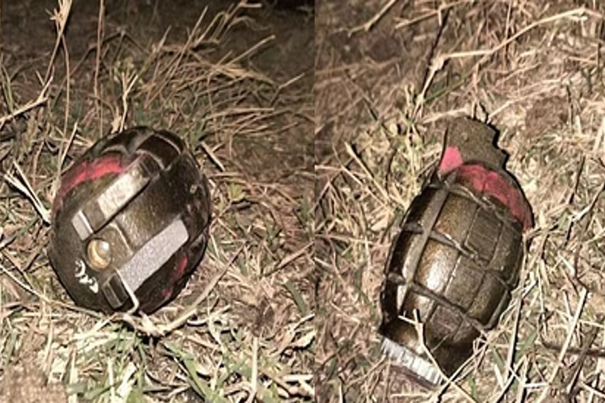 Bomb Found in Indore: शहर के मैदानी इलाके हैंड ग्रेनेड बम मिलने से फैली सनसनी, बम डिस्पोजल की टीम पहुंची मौके पर