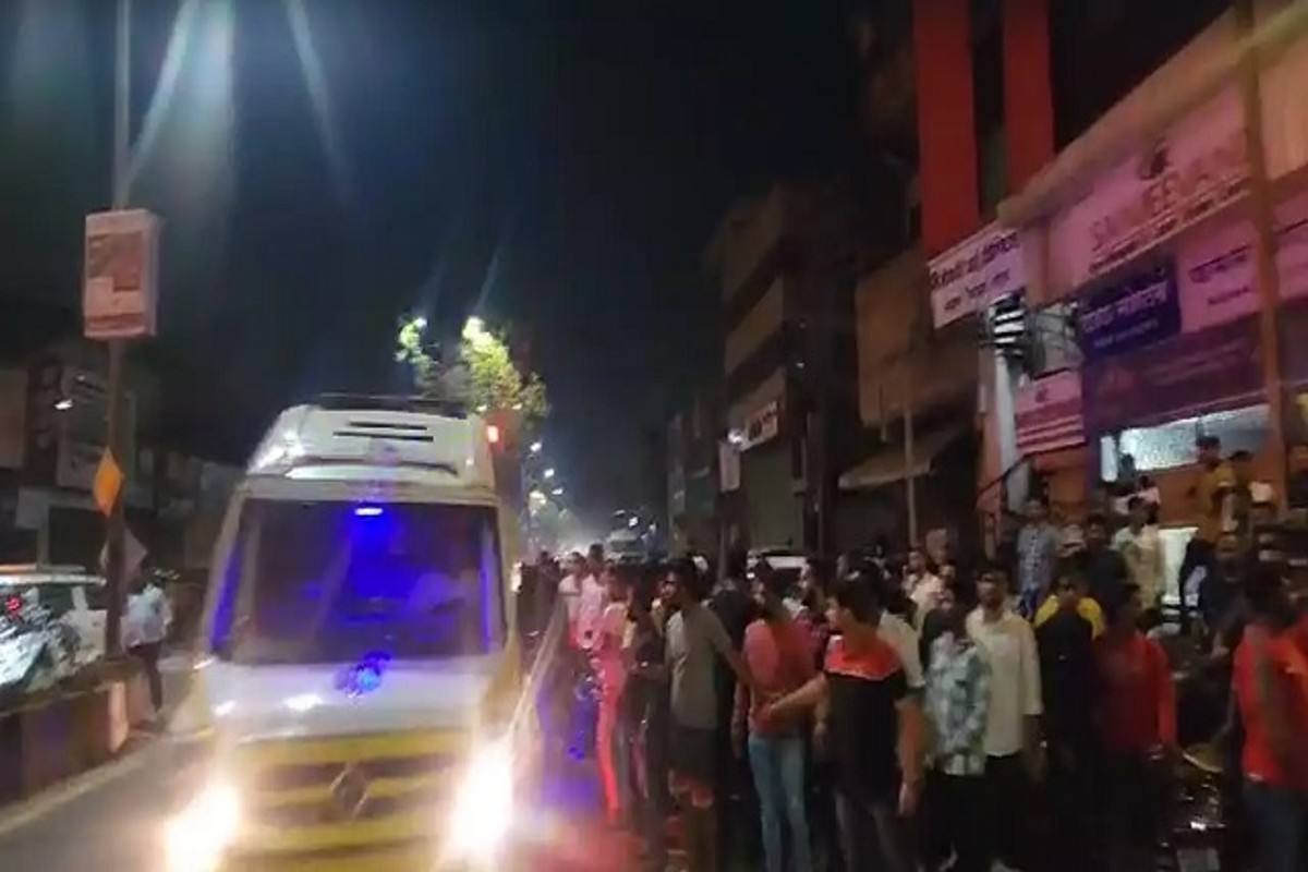 Shiv Sena Leader Shot: थाने में पुलिस के सामने बीजेपी नेता ने शिवसेना के नेता को मारी गोली, जानें पूरा मामला