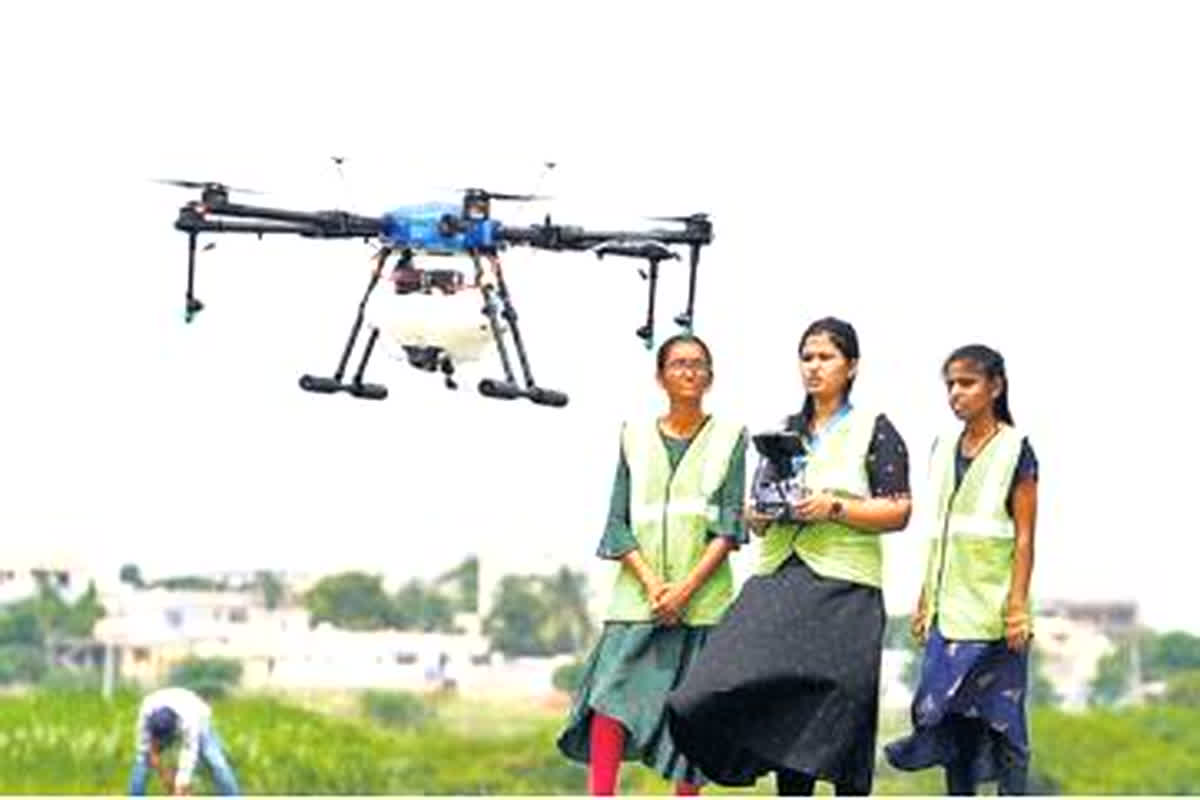 Namo Drone Didi Yojana: क्या है नमो ड्रोन दीदी योजना, जिसका PM मोदी ने ‘मन की बात’ कार्यक्रम में किया जिक्र