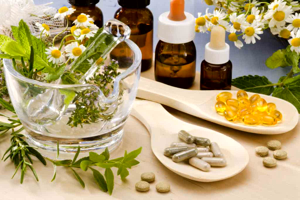 Herbal Dawa ke Nuksan: हर्बल मेडिसीन खाने वाले सावधान! किडनी फेल होने के साथ हो सकती है ये गंभीर बीमारियां