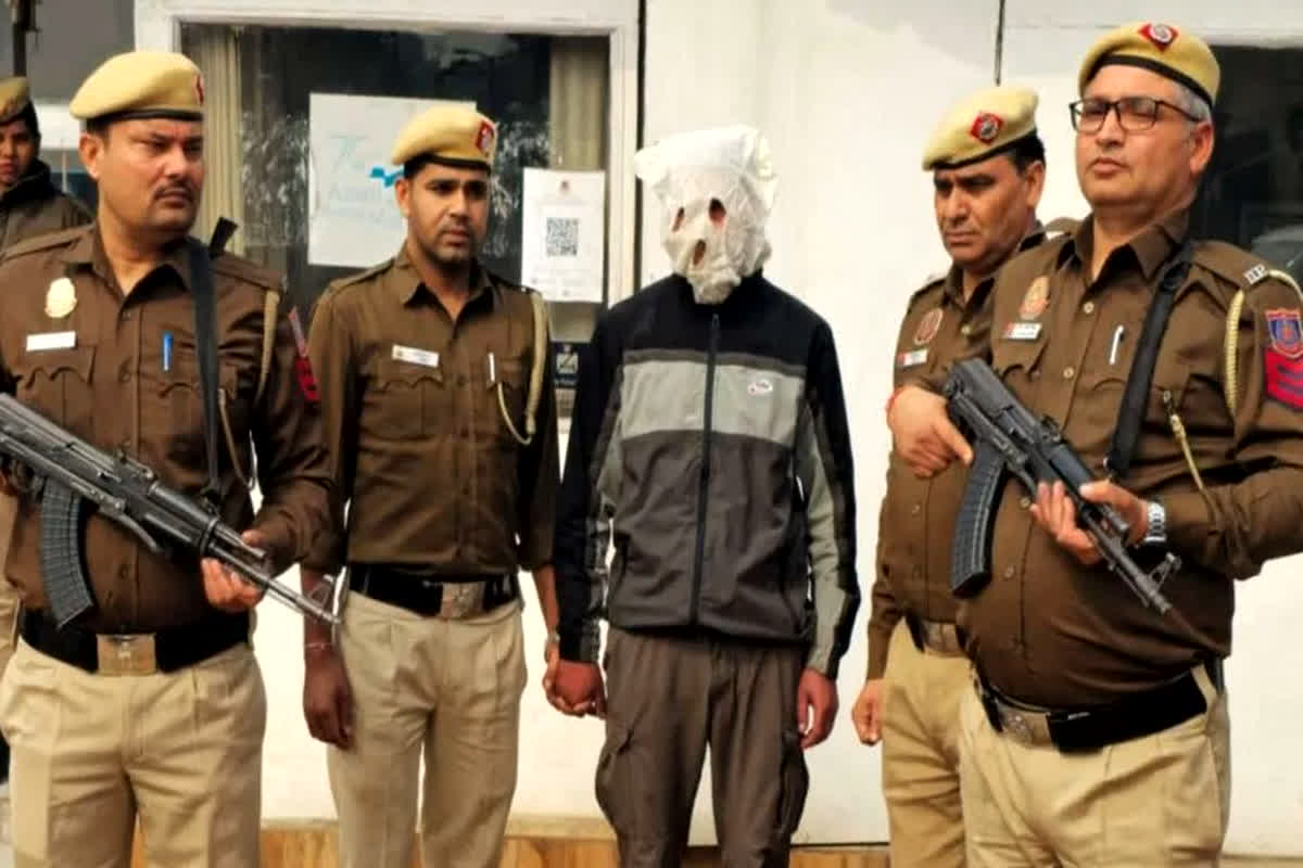 Lashkar Terrorist Arrested: राजधानी पुलिस को मिली बड़ी कामयाबी, लश्कर मॉड्यूल का सक्रिय आतंकवादी गिरफ्तार…