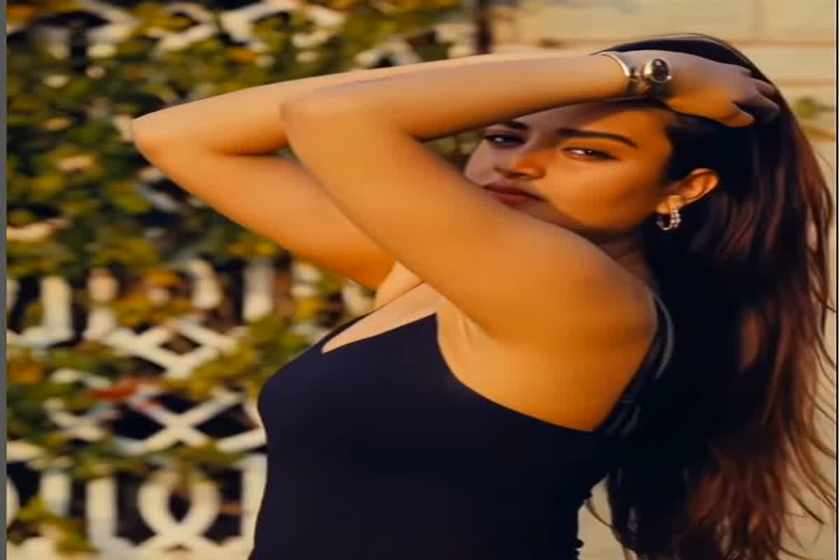 Marathi Model Sexy Video : मराठी मॉडल ने बढ़ाया इंटरेनट का पारा, वीडियो देख बढ़ जाएगी आपकी भी धड़कन