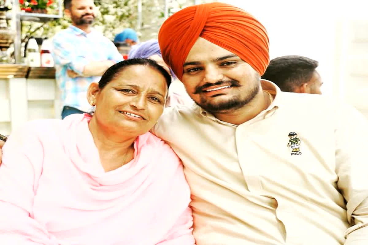 प्रेग्नेंट है सिद्धू मूसेवाला की मां चरण कौर!… सोशल मीडिया पर बलकौर सिंह को मिल रही बधाइयां
