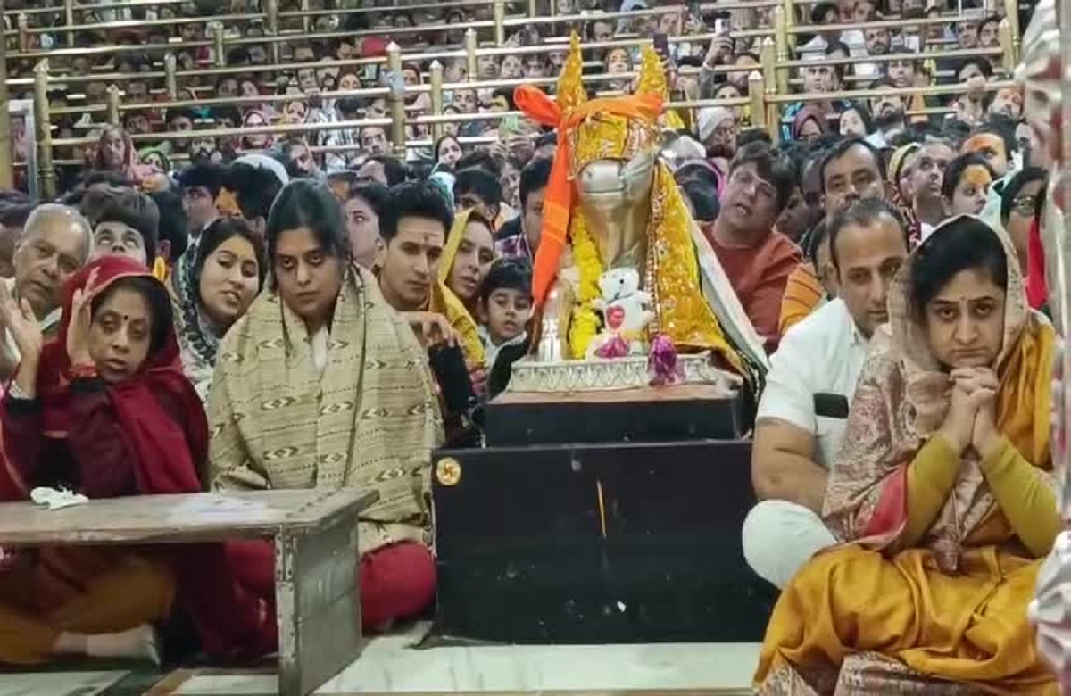 Ujjain Mahakal Mandir: महाकालेश्वर मंदिर में लगा भक्तों का तांता, एक करोड़ से ज्यादा श्रद्धालुओं ने किए बाबा महाकाल के दर्शन