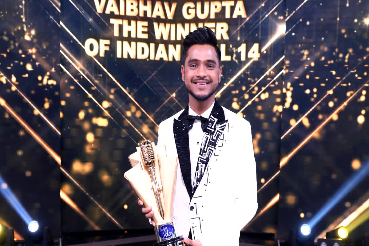 Indian Idol 14 Winner: वैभव गुप्ता बने ‘इंडियन आइडल 14’ के विनर, ट्रॉफी के साथ मिली इतनी प्राइज मनी