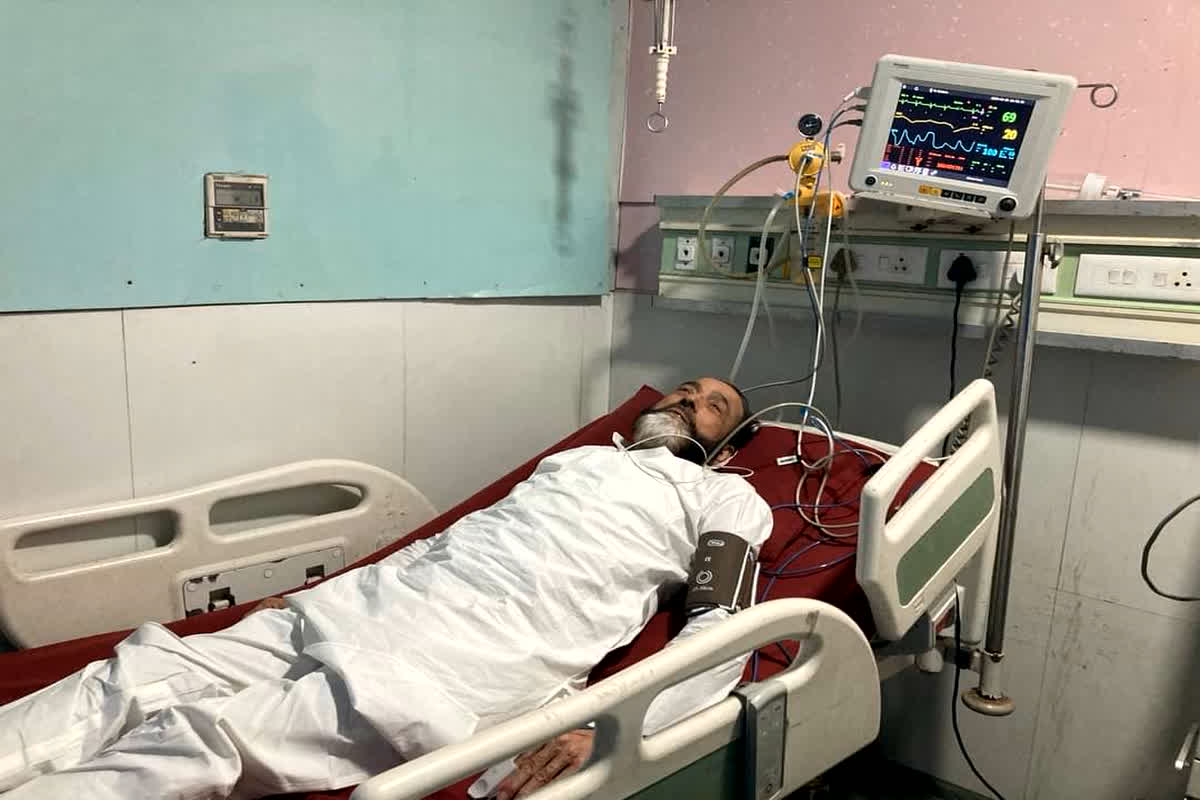 Maulana Tauqeer Raza Health Update: कोर्ट में सरेंडर से पहले बिगड़ी बरेली दंगे के मास्‍टरमाइंड की तबीयत, दिल्ली किया रेफर