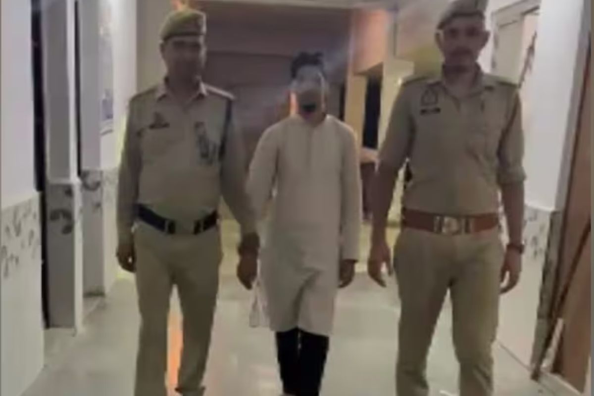 Kanpur Crime News: हवस की आग में जल रहा था मौलाना.. 14 साल की नाबालिक को देता था इन चीजों का लालच, कर दिया प्रेग्नेंट