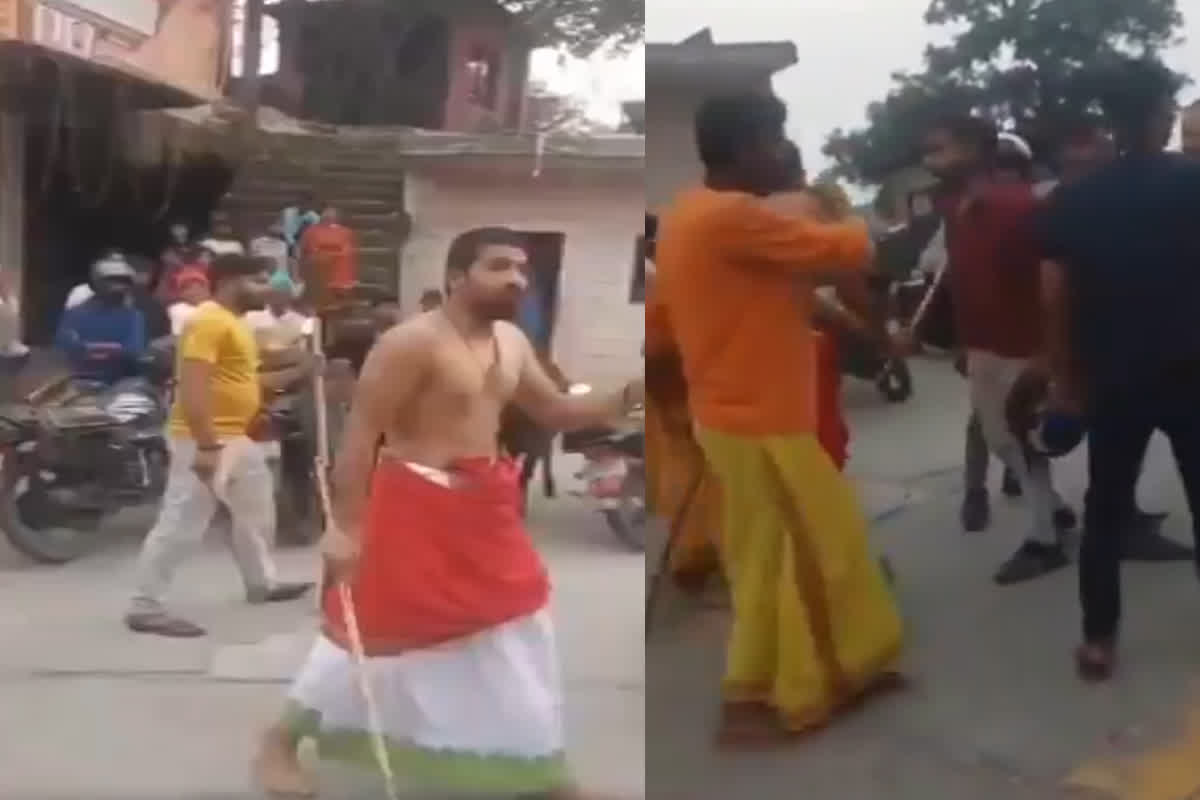 Devotees Beaten up in Temple: दक्षिण काली मंदिर में पुजारियों ने श्रद्धालुओं को दौड़ा -दौड़ाकर पीटा, जमकर वायरल हो रहा वीडियो