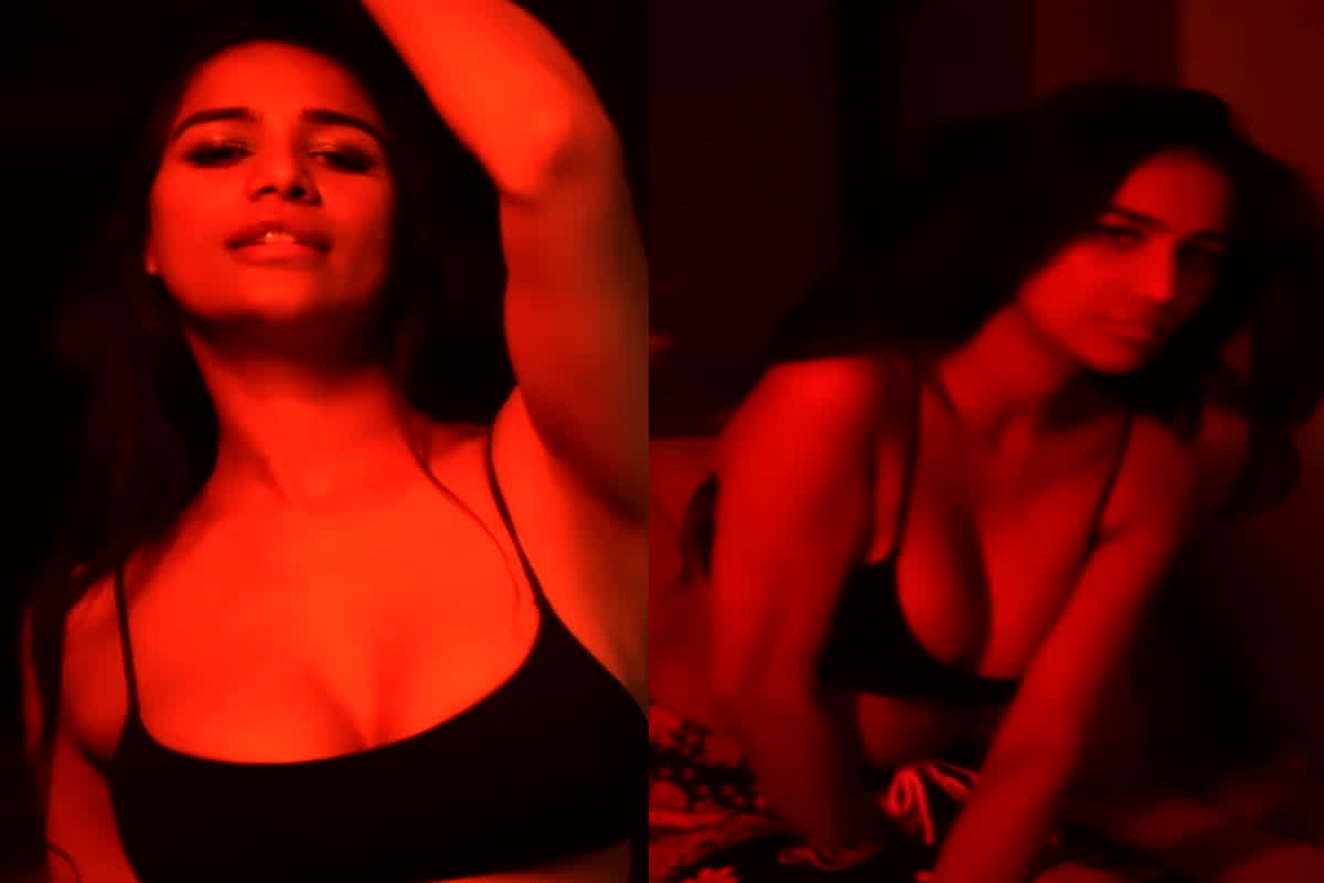 Hot Sexy Video: हॉट मॉडल ने एक बार फिर मचाया तहलका, ब्लैक सेक्सी ड्रेस पहन बढ़ाया सोशल मीडिया का पारा…