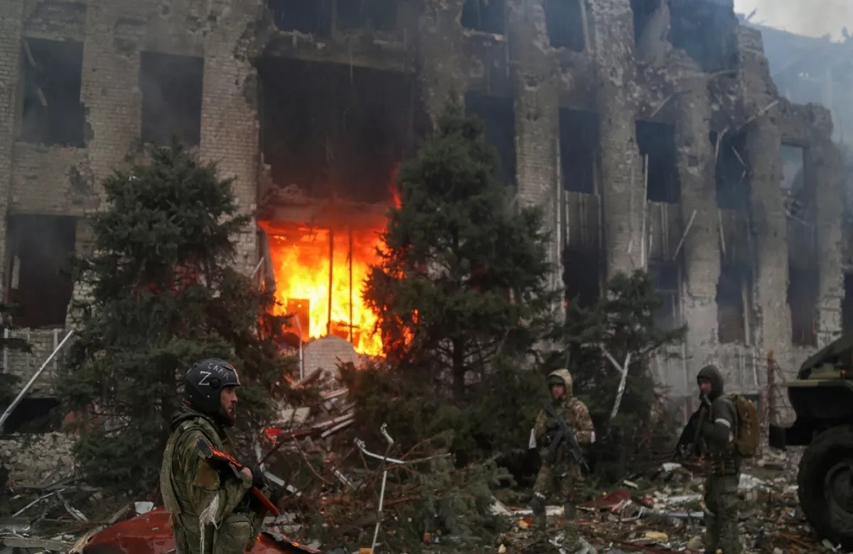 Russian missile attack: रूस के हमले से थर्राया यूक्रेन का ये शहर, 17 लोगों की मौत, 61 अन्य घायल