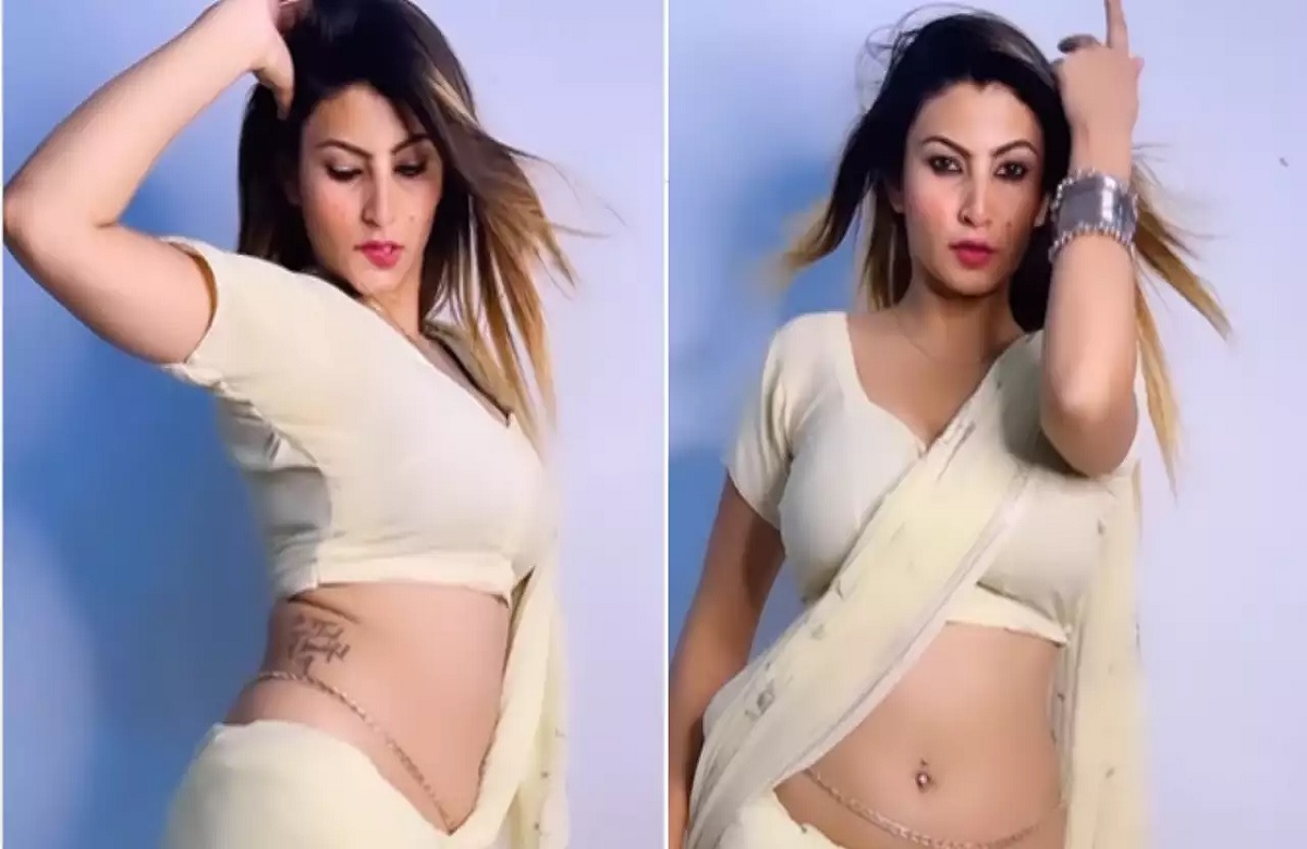 Desi Sexy Video: कैमरे के सामने देसी भाभी ने दिखाई नशीली अदाएं, सेक्सी वीडियो देख आप भी रह जाएंगे हैरान