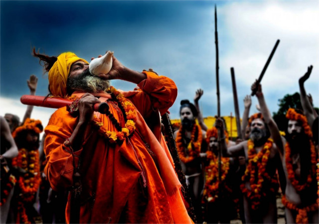 सिंहस्थः स्वामी स्वरुपानंद के शिष्यों ने किया चक्काजाम, चोरी की घटनाओं पर भड़के साधु