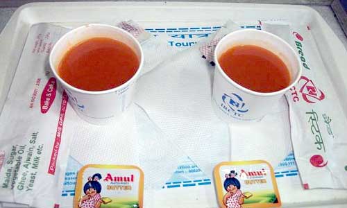दुरंतों एक्सप्रेस में टोमैटो सूप में टॉयलेट के पानी का इस्तेमाल !