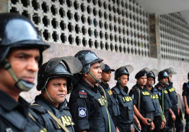 ढाका: पुलिस ने कार्रवाई कर 9 आतंकियों को किया ढ़ेर, 2 गिरफ्तार