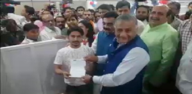 जबलपुर: विदेश मंत्री जनरल वीके सिंह ने किया नए पासपोर्ट दफ्तर का शुभारंभ