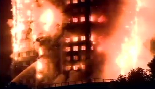 लंदन: 24 मंज़िला इमारत में लगी आग की लपटें हुई शांत