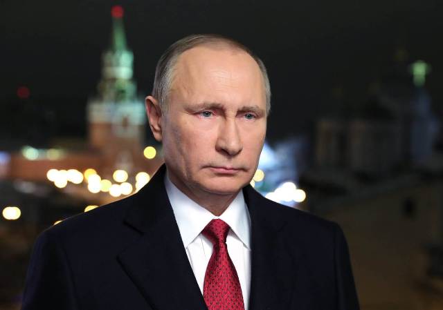 रूस ने 755 अमेरिकी राजनयिकों को रूस छोड़ने का आदेश जारी किया