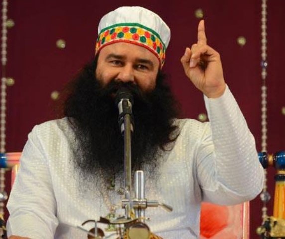 बलात्कारी डेरा प्रमुख गुरमीत राम रहीम को दो मामलों में 20 साल की कैद