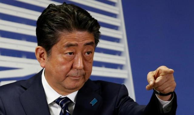 जापान में प्रधानमंत्री शिंजो आबे की शानदार जीत
