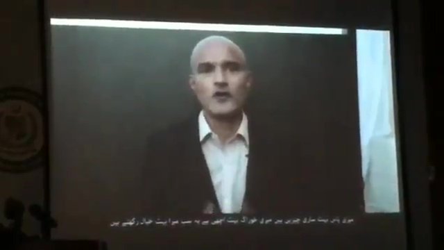 चौतरफा घिरे पाकिस्तान ने जारी किया कुलभूषण का एक और वीडियो 