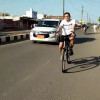 40 किलोमीटर का साइकिल से सफर तय कर हटा पहुंचे कलेक्टर, अस्पताल का किया औचक निरीक्षण