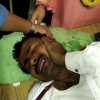 वाहन चेकिंग के दौरान रोका तो भिड़ गए BJP मंडल अध्यक्ष, दरोगा ने सड़क पर गिरा-गिराकर पीटा