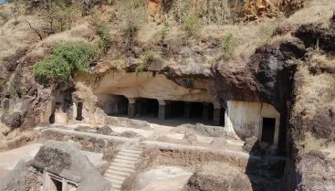 ‘धाराशिव’ की 7 गुफाओं में से 1 का पुनरुद्धार कार्य शुरू, शानदार नक्काशी पर्यटकों को करेंगी आकर्षित