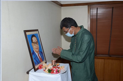 विधानसभा अध्यक्ष डॉ महंत ने भारत रत्न डॉ. आंबेडकर की 130वीं जयंती पर किया नमन, देखें संदेश