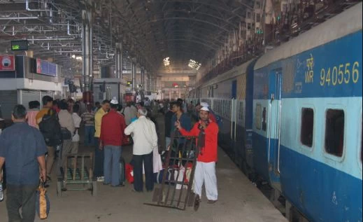 छत्तीसगढ़ में अन्य राज्यों से ट्रेन से आने वाले यात्रियों को लानी होगी कोरोना निगेटिव रिपोर्ट, स्टेशन में होगी स्क्रीनिंग और कोरोना जांच