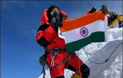 विश्व की 10वीं सबसे ऊंची चोटी माउंट अन्नपूर्णा को फतह करने वाली पहली भारतीय महिला बनी 28 वर्षीय प्रियंका