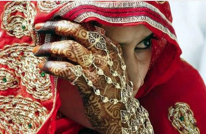 जयमाला के बाद शादी से भाग गया दूल्हा, जाकर दुल्हन की भाभी से कर ली शादी